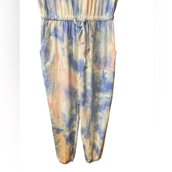 NWOT unbranded tye dye one piece short sleeved jumper - Picture 2 of 5